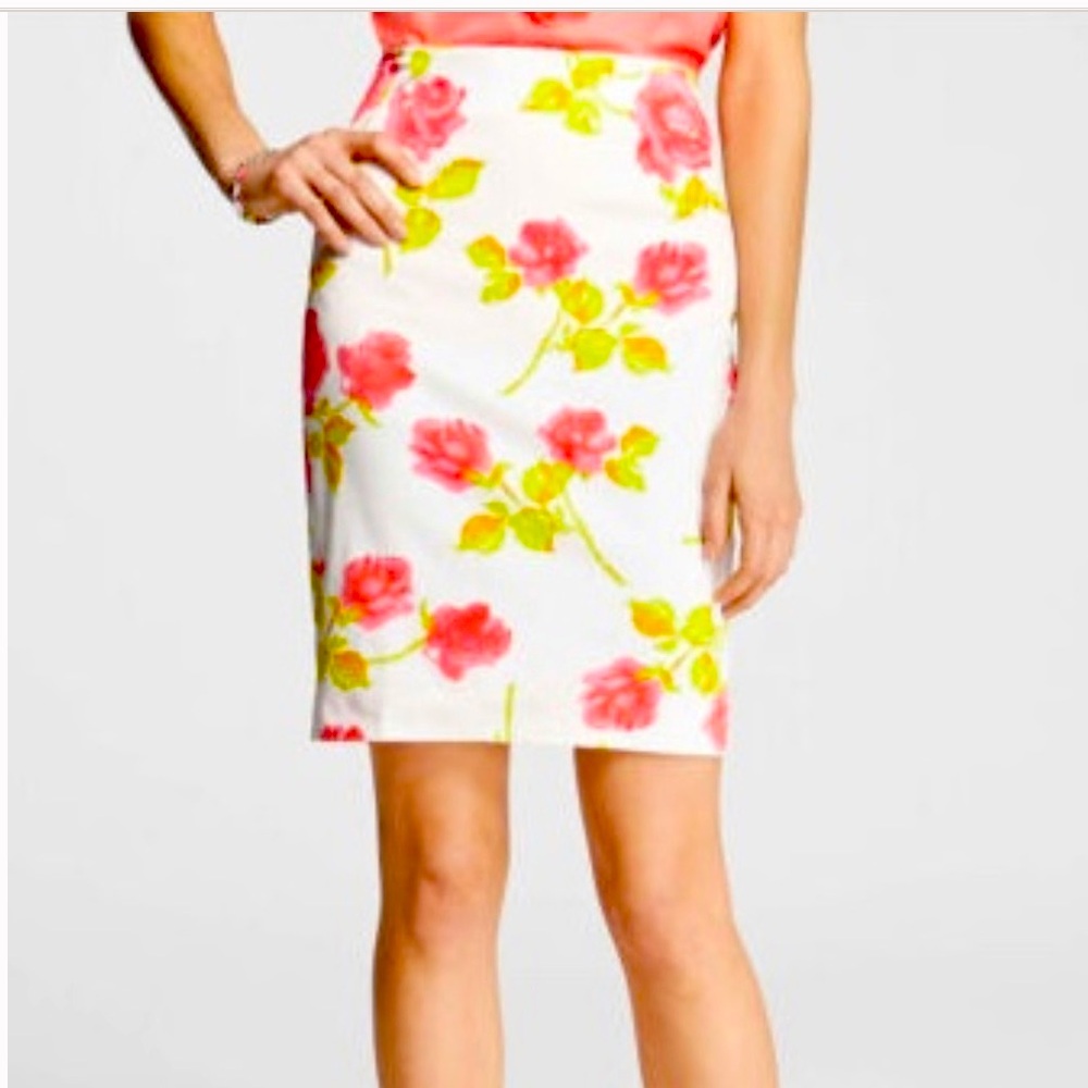 NEVER WORN ANN TAYLOR LINED COTTON FLORAL PENCIL SKIRT GORGEOUS QUALITY FABRIC